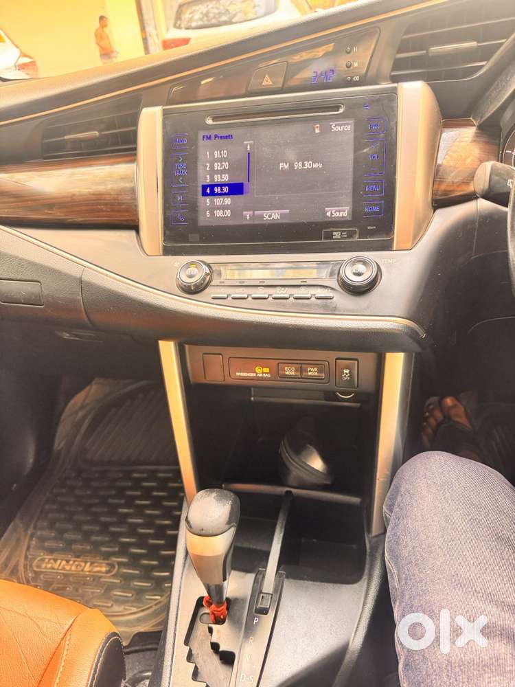 Toyota Innova Crysta 2.8 Zx At, 2017, Diesel
