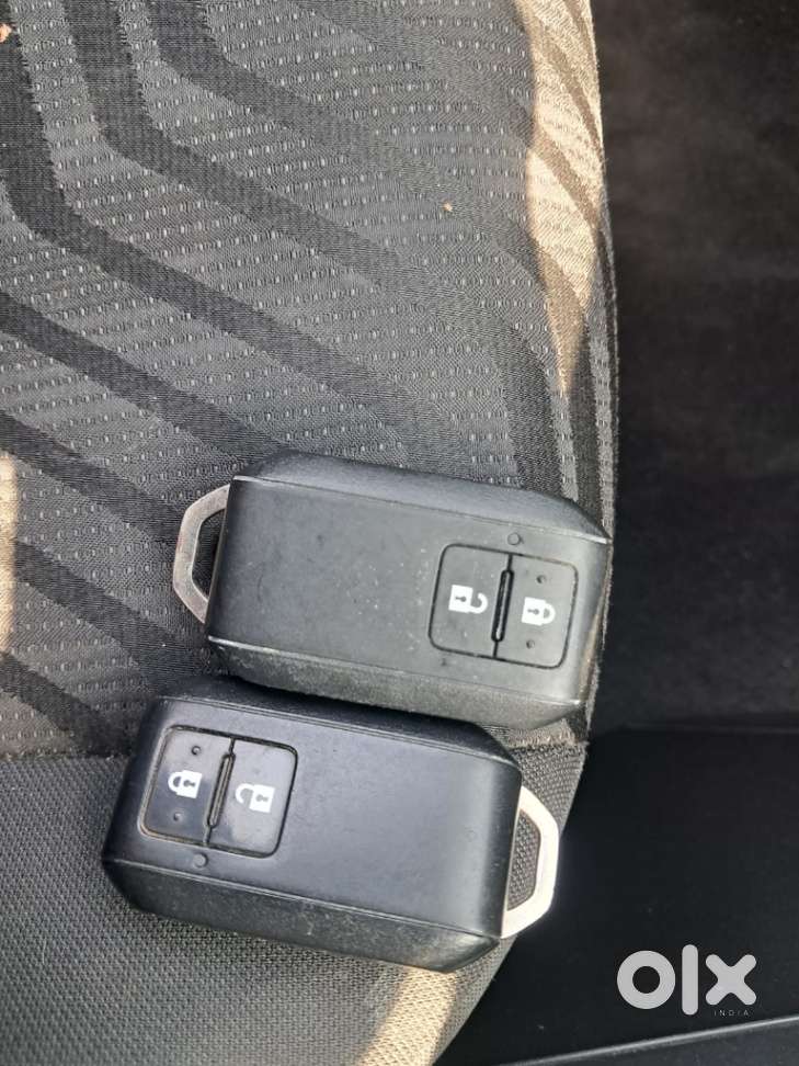 Maruti Suzuki Swift Amt Zxi, 2022, Petrol