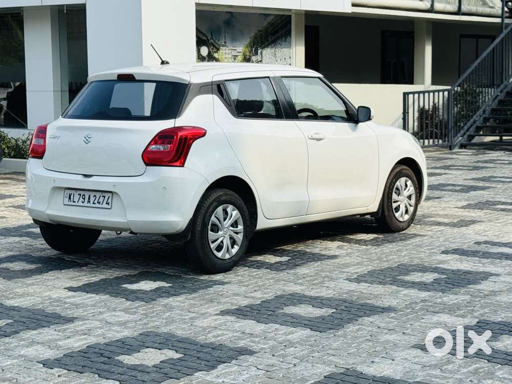 Maruti Suzuki Swift Vxi Optional, 2022, Petrol