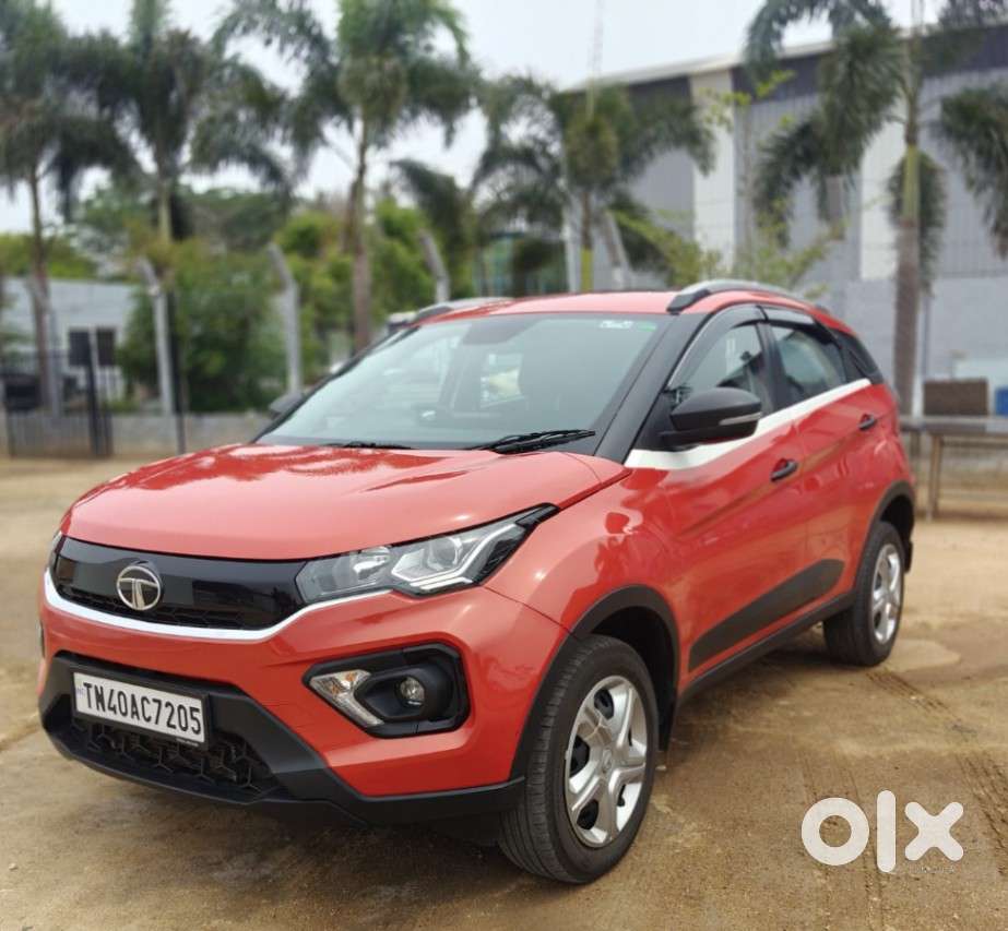 Tata Nexon, 2023, Petrol