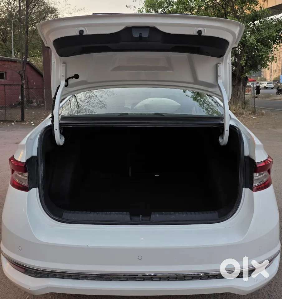Skoda Slavia Style 1.5l Tsi Dsg, 2022, Petrol