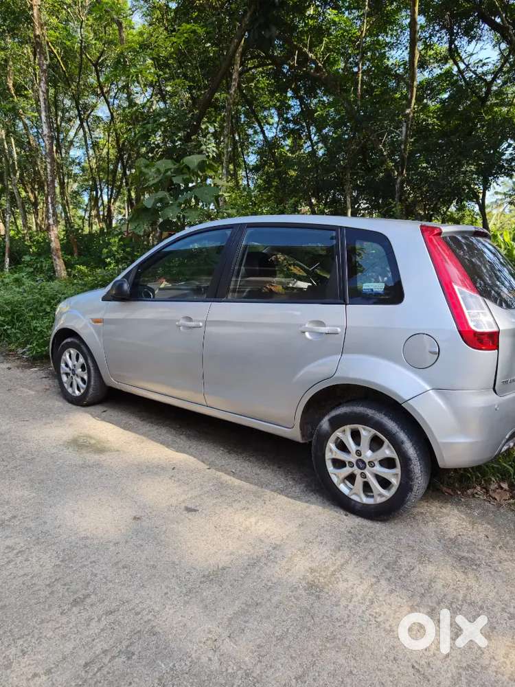 Ford Figo 1.4 Titanium 2013
