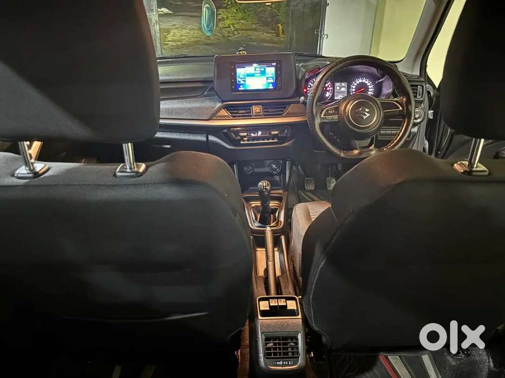 Maruti Suzuki New-gen Swift 2025 Petrol 11656 Km Driven