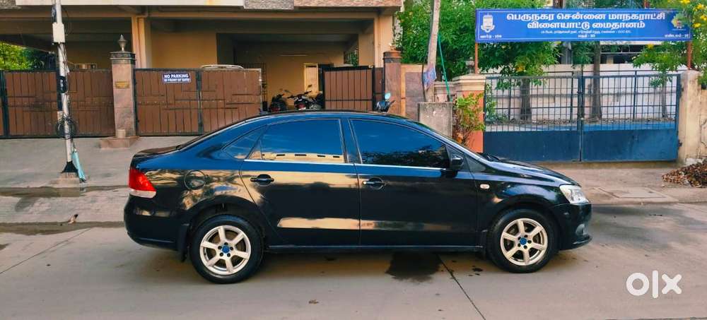 Volkswagen Vento 1.2 Tsi Highline Plus At, 2014, Petrol