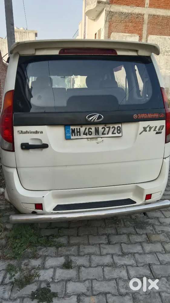 Mahindra Xylo 2012