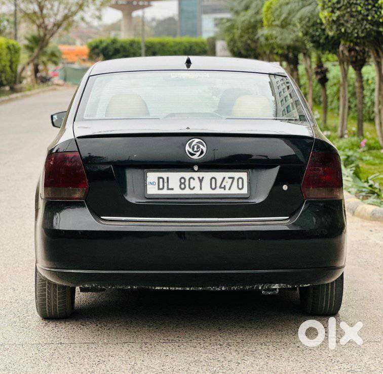 Volkswagen Vento 1.2 Highline Plus At 16 Alloy, 2011, Petrol