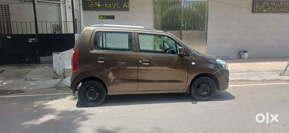 Maruti Suzuki Wagon R Amt Vxi, 2017, Petrol