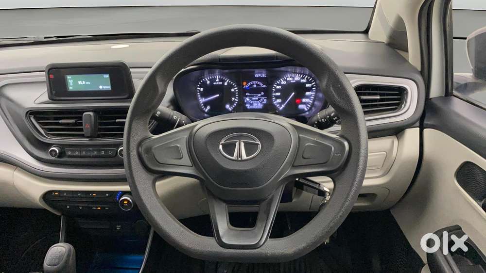 Tata Altroz 1.2 Xe Plus Petrol, 2022, Petrol