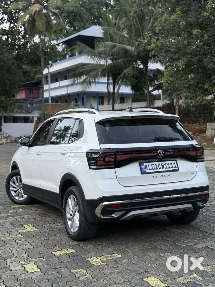 Volkswagen Taigun 1.0 Tsi Highline At, 2022, Petrol