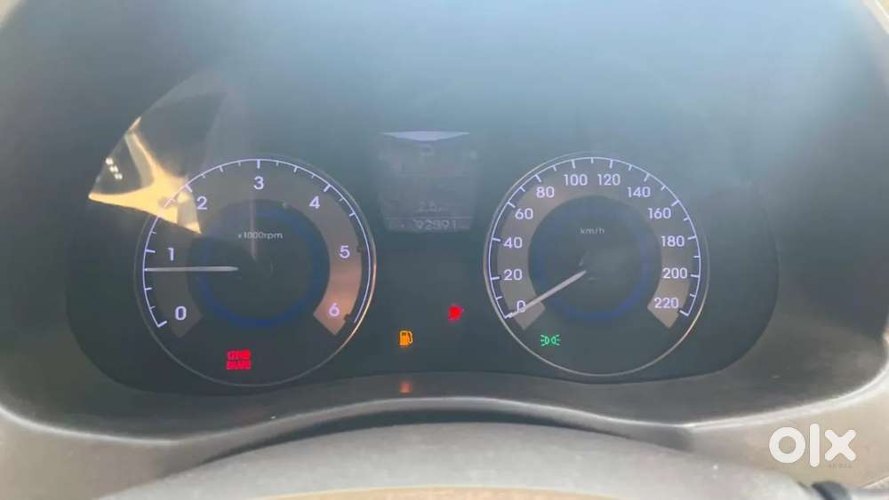 Hyundai Verna 1.6 Sx Crdi (o) At, 2014, Diesel