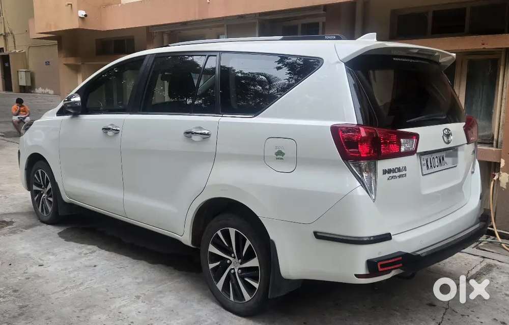 Toyota Innova Crysta Zx At 2022 Diesel