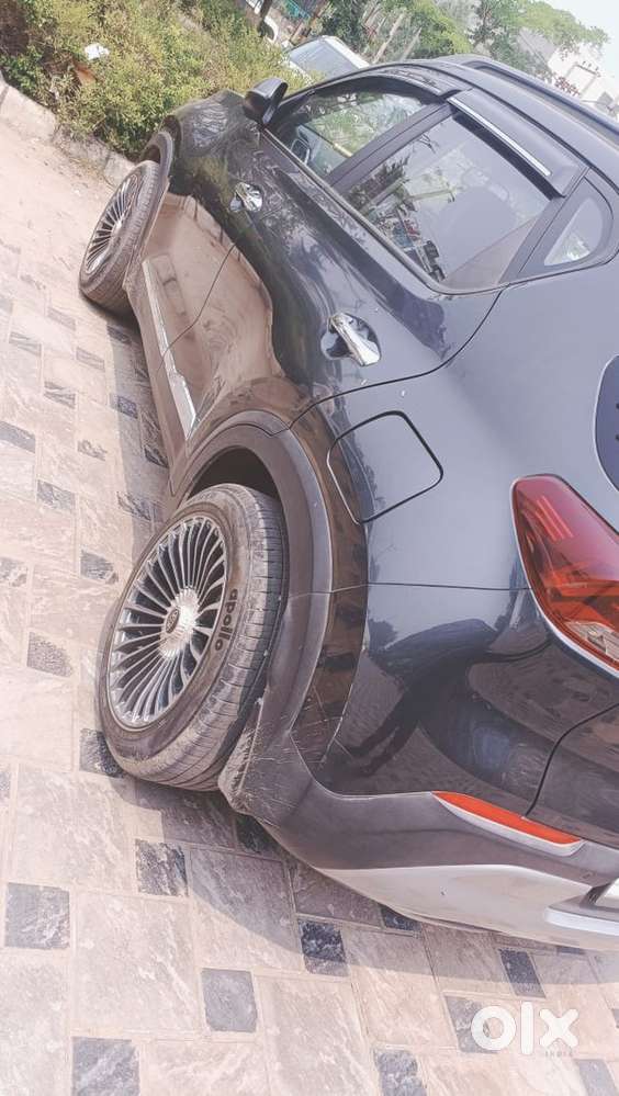Kia Sonet Petrol 2023
