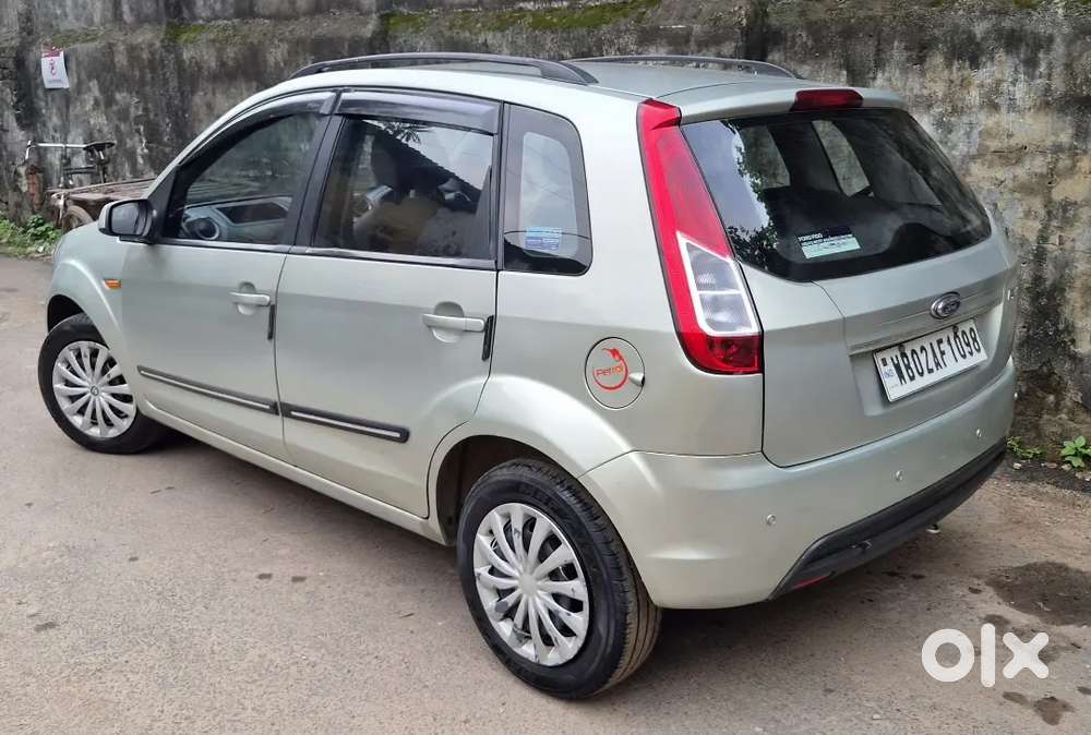 Ford Figo Petrol Zxi 2014