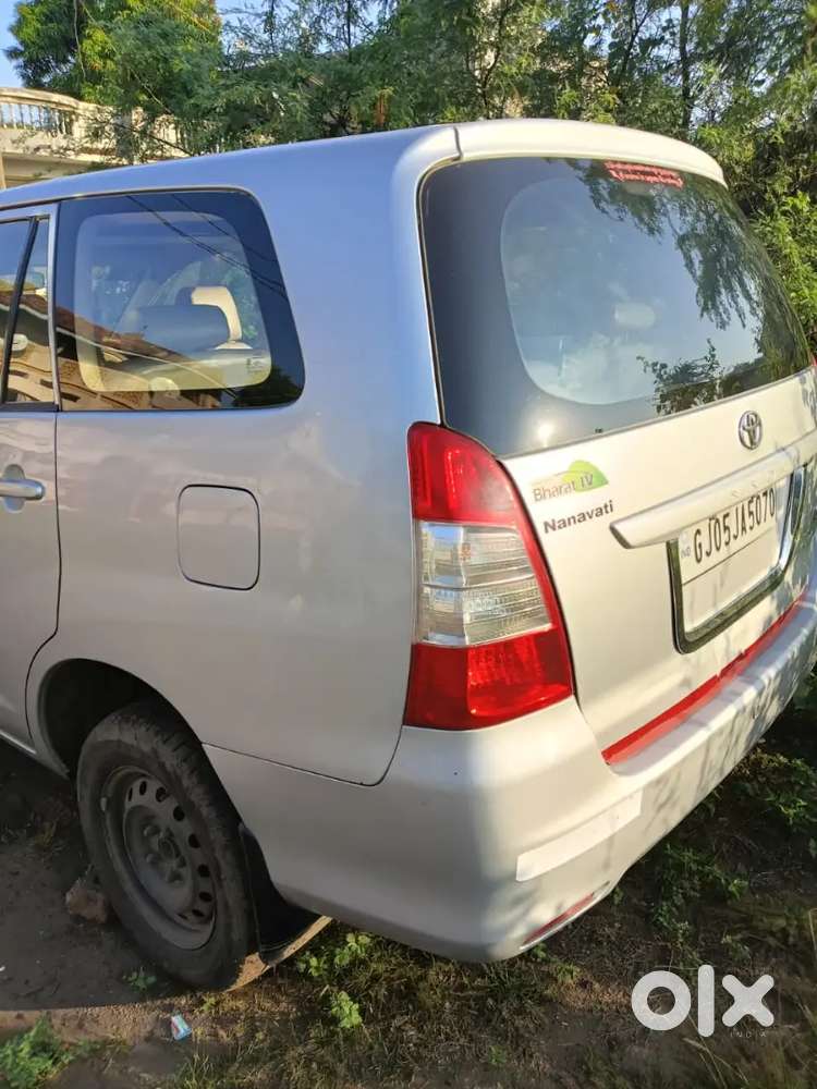 Toyota Innova 2012 Diesel Well Maintained