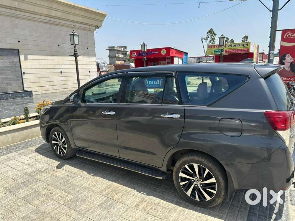 Toyota Innova Crysta 2022 Diesel At  First Owner  Grey Metallic