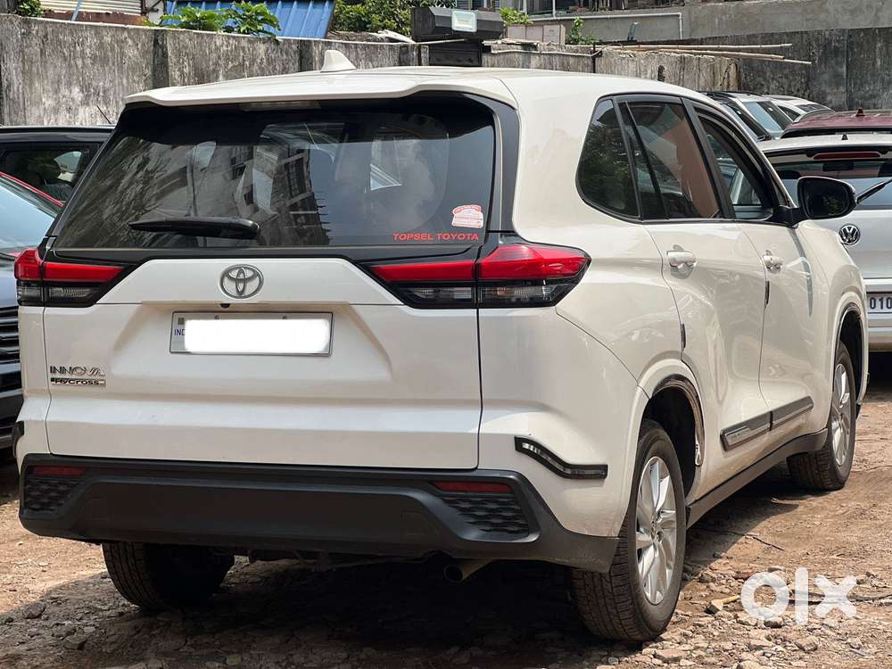 Toyota Innova Hycross 2.0 Gx 7 Str, 2025, Petrol