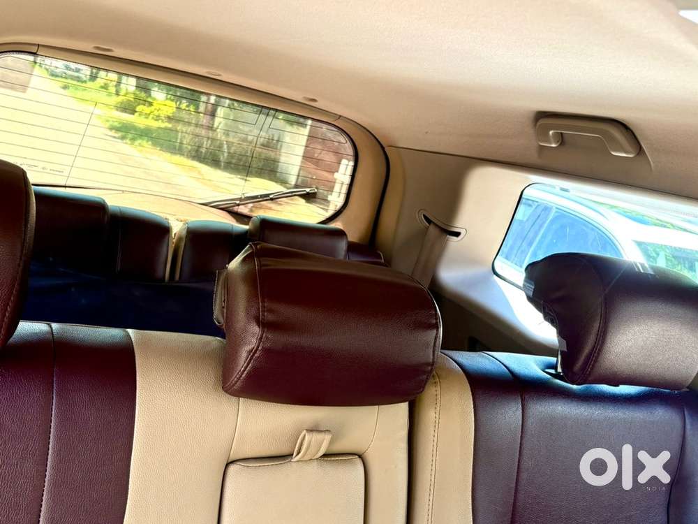 Mahindra Xuv500 Model 2014 Driven 92000 Km
