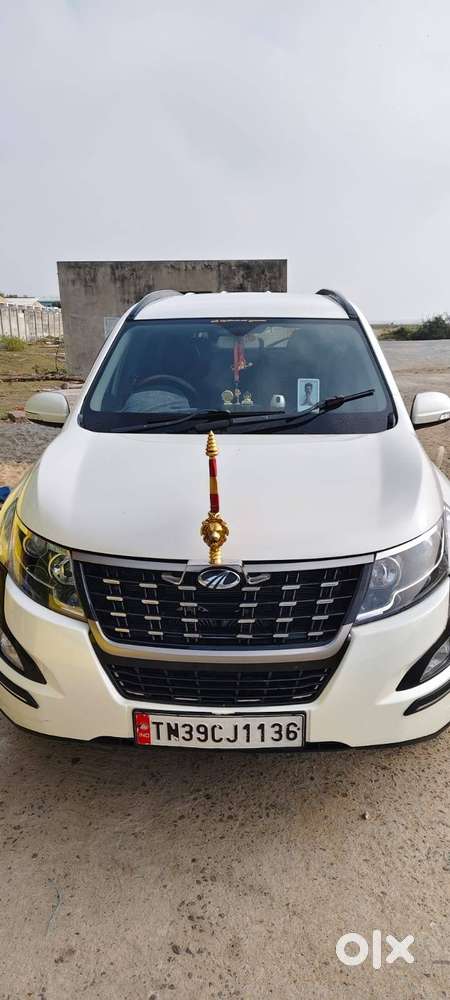 Mahindra Xuv500 2018 Diesel 137997 Km Driven
