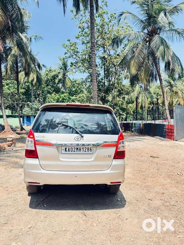 Toyota Innova 2013 Diesel 275000 Km Driven