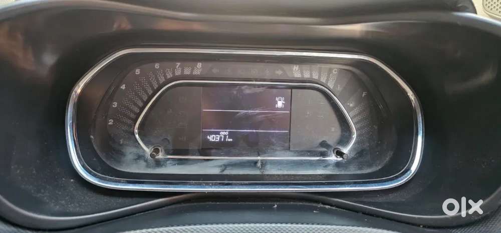 Tata Nexon Smart Plus1.2 Revotron Petrol 5 Mt, 2024, Petrol