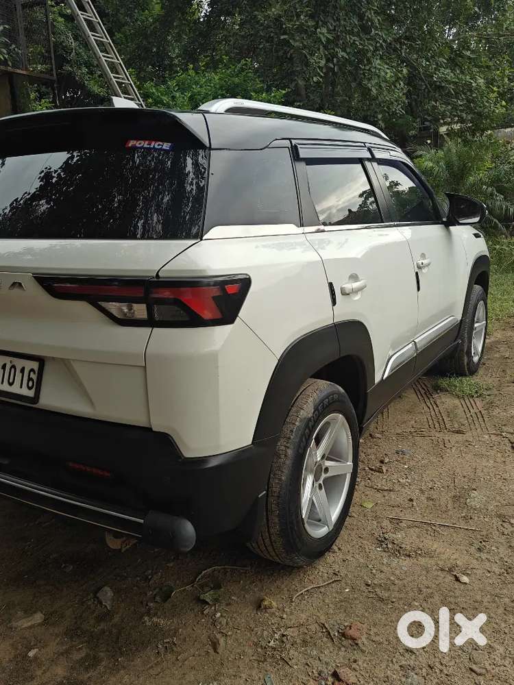 Maruti Suzuki Brezza Lxi 2025