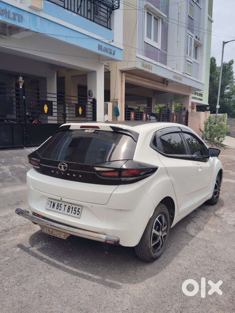 Tata Altroz 1.2 Xe, 2023, Petrol