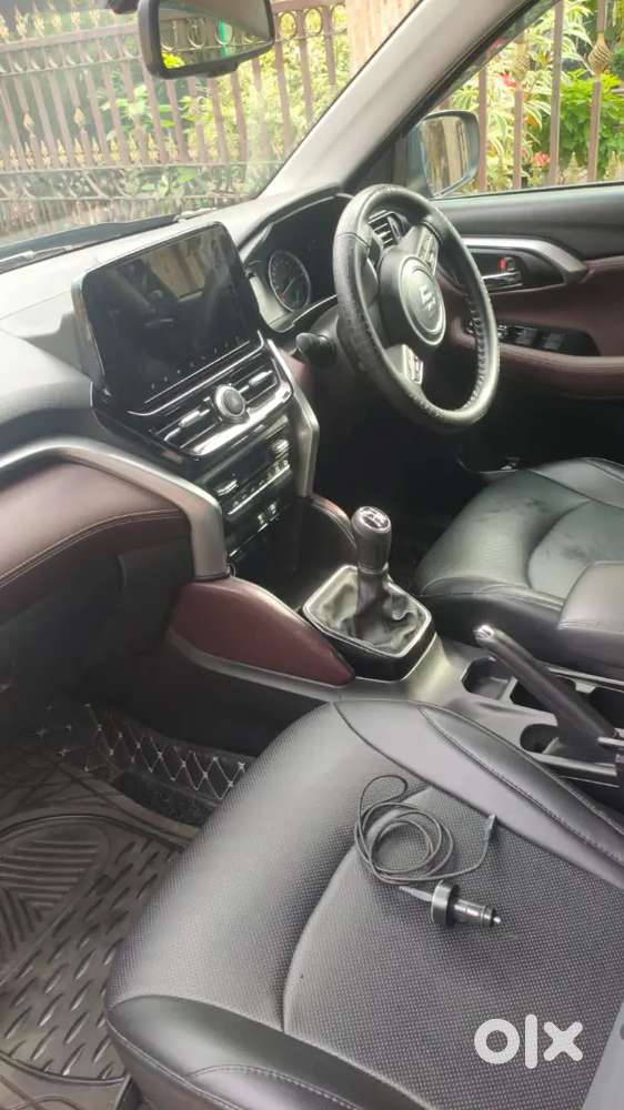 Maruti Suzuki Grand Vitara 2023 Petrol 24000 Km Driven