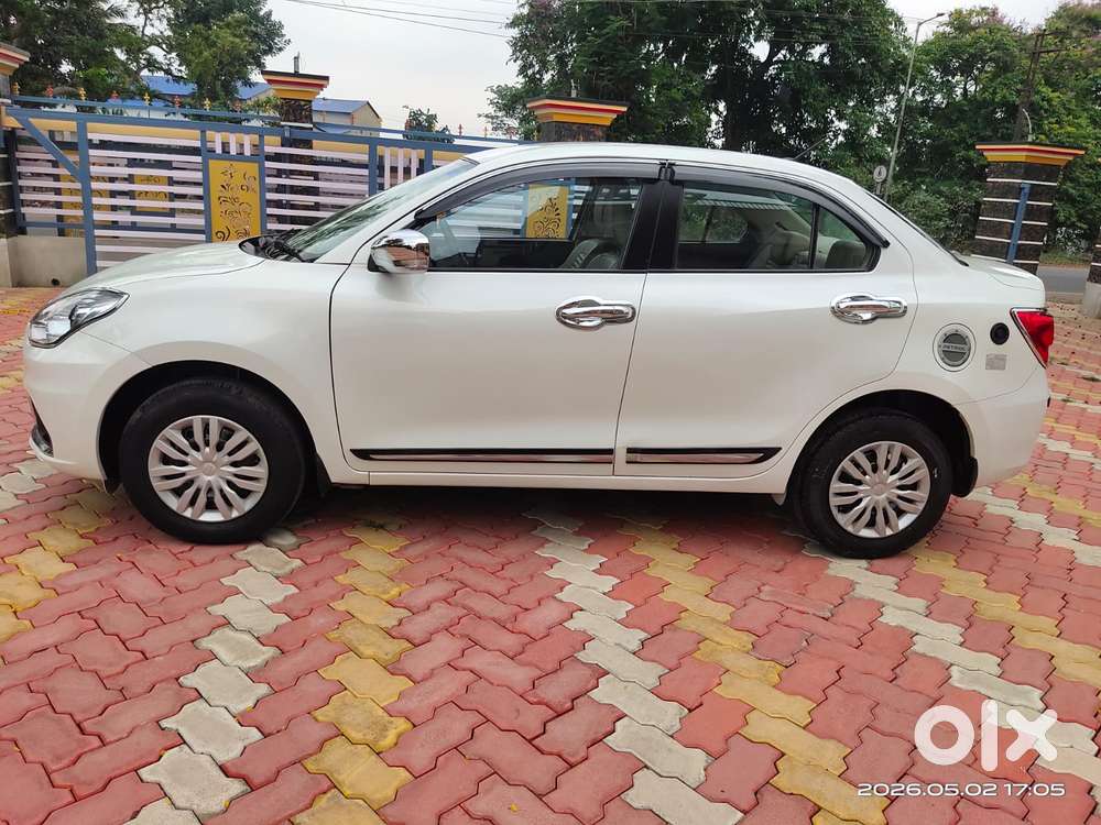Maruti Suzuki Dzire 1.2 Vxi Cng, 2023, Cng & Hybrids
