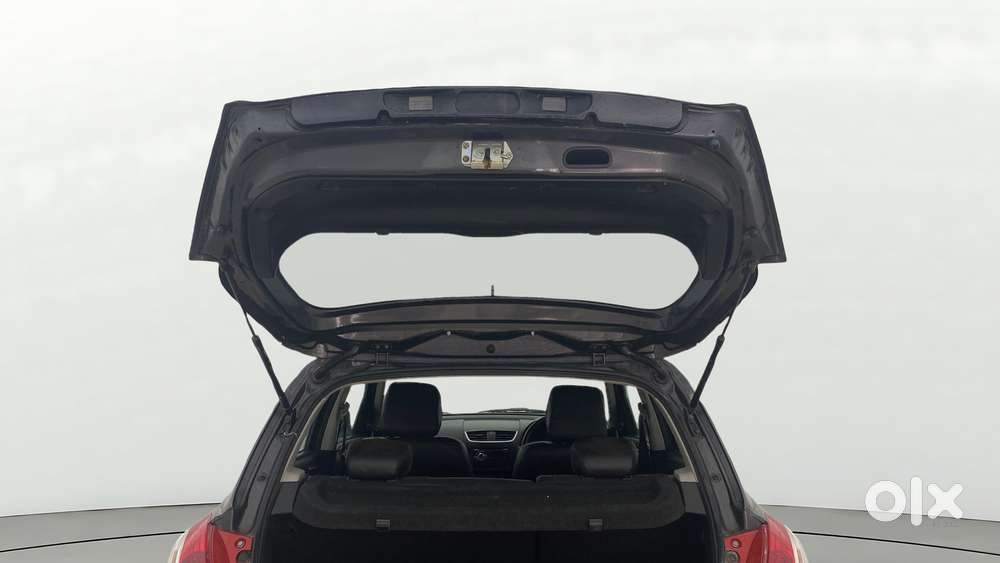 Maruti Suzuki Swift 1.2 Lxi (o), 2017, Petrol