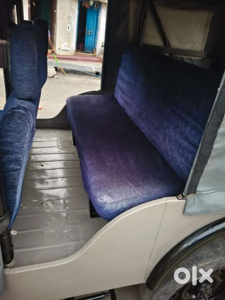 All Papers Ok , 5+1 Motor Cab