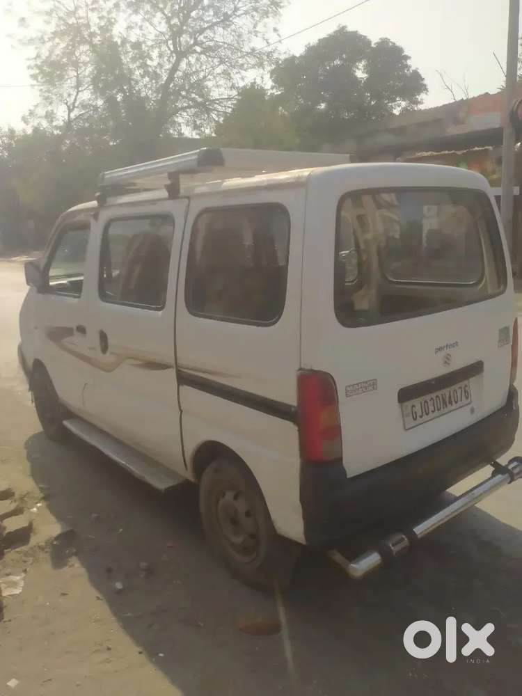 Maruti Suzuki Eeco 2011