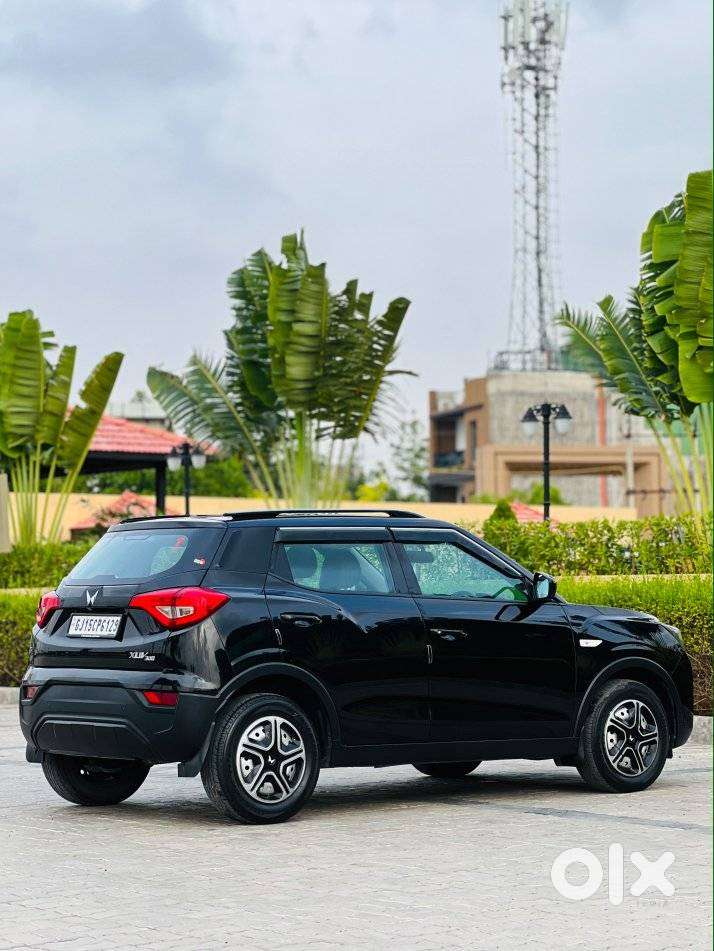 Mahindra Xuv300 W4, 2024, Petrol
