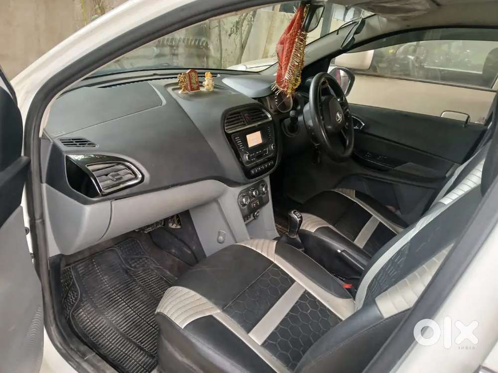 Tata Tigor Petrol 2017