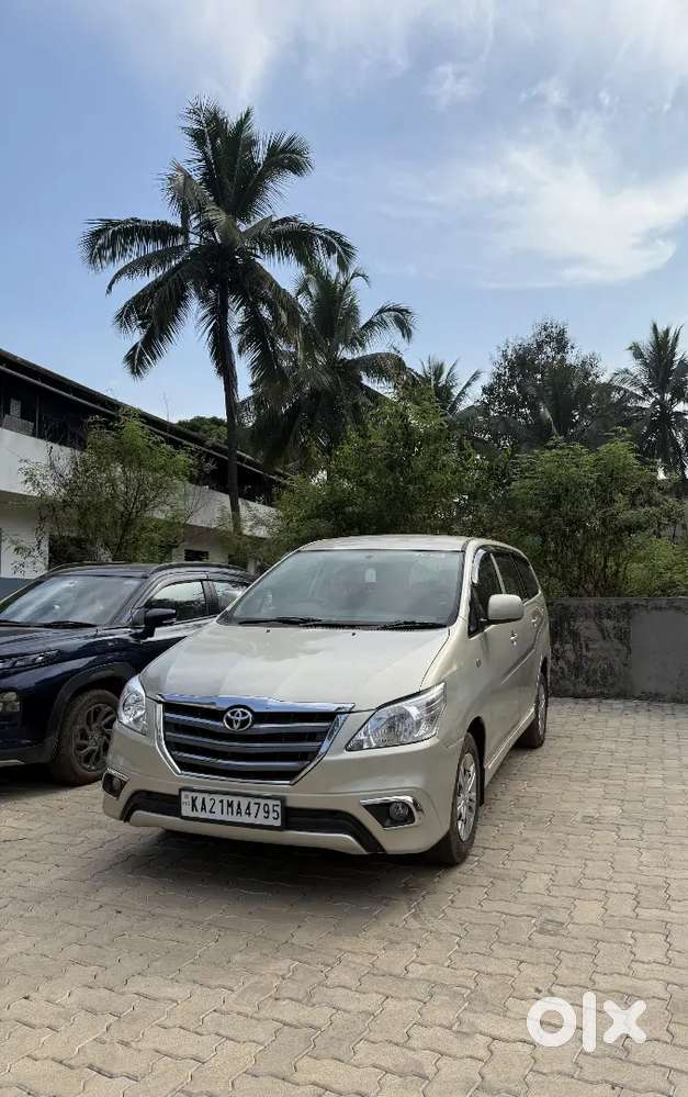 Toyota Innova 2015 Diesel Well Maintained