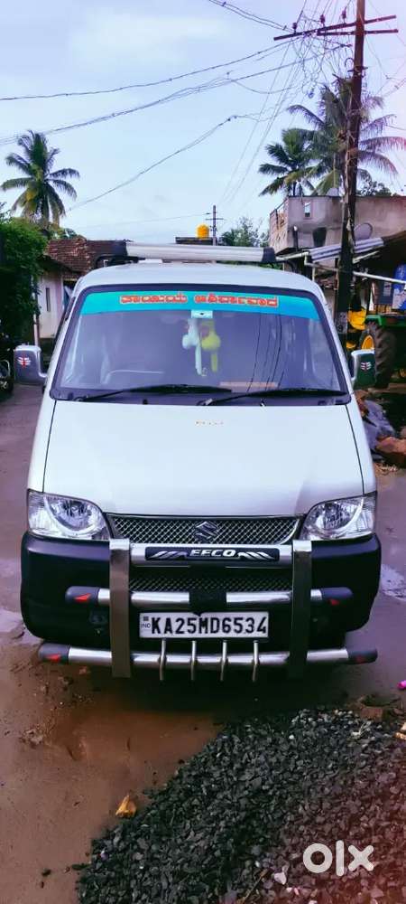 Maruti Suzuki Eeco 2022 Petrol Well Maintained
