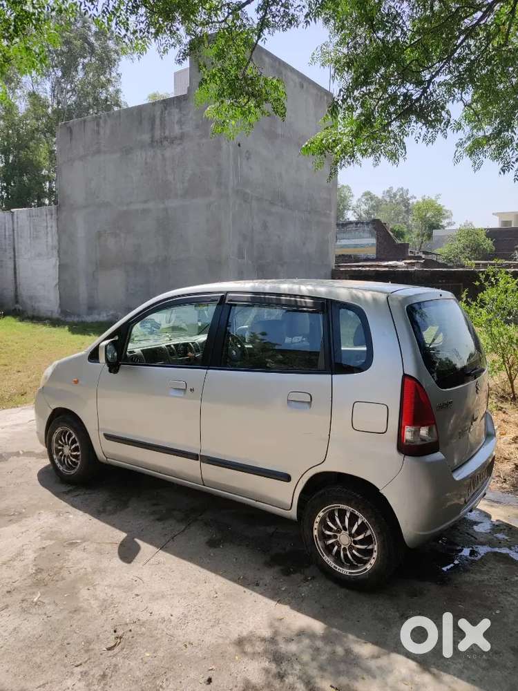 Maruti Suzuki Estilo 2010