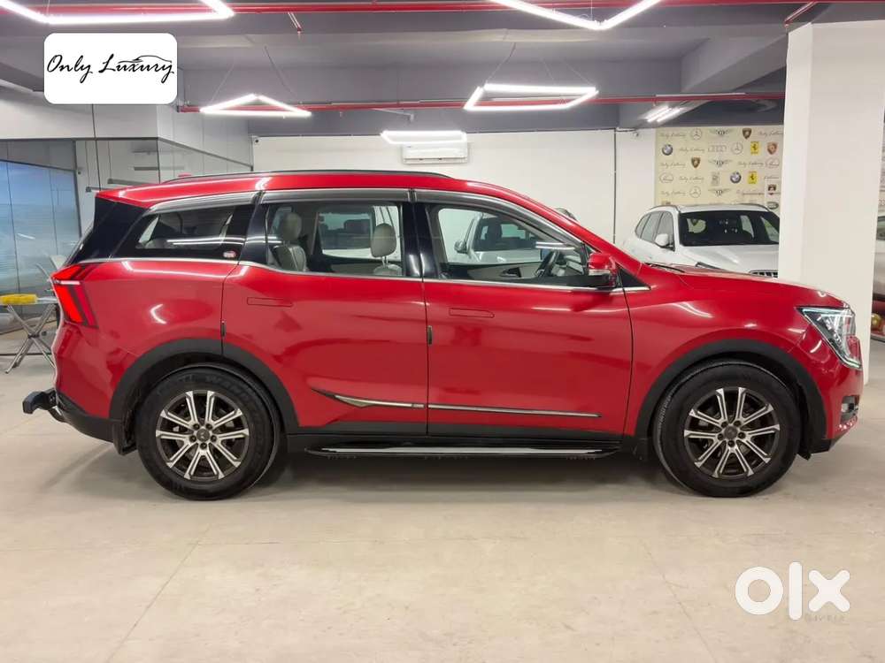 Mahindra Xuv700 2.0 Ax 7 Petrol Mt Str, 2022, Petrol