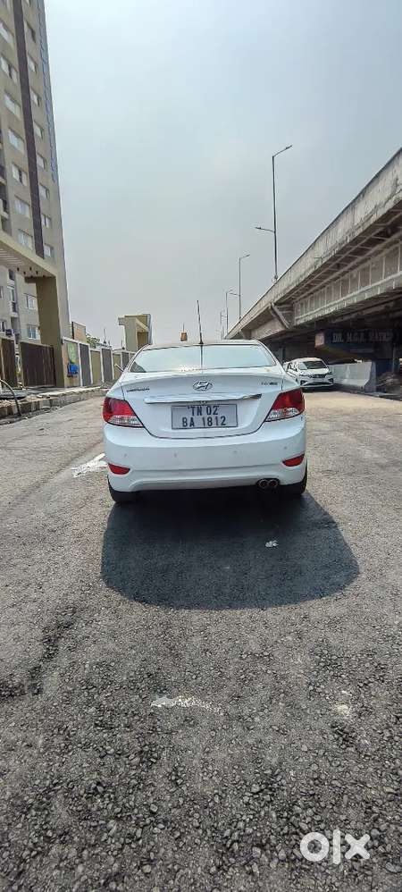 Hyundai Verna 2014 Petrol 140000 Km Driven