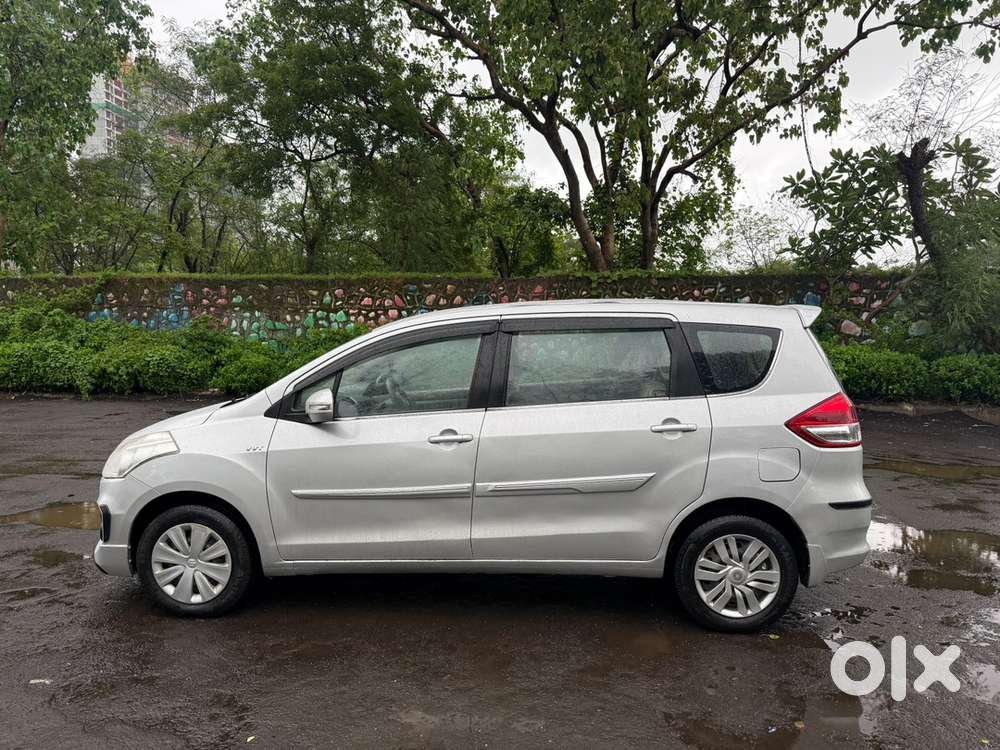 Maruti Ertiga Green Vxi Cng