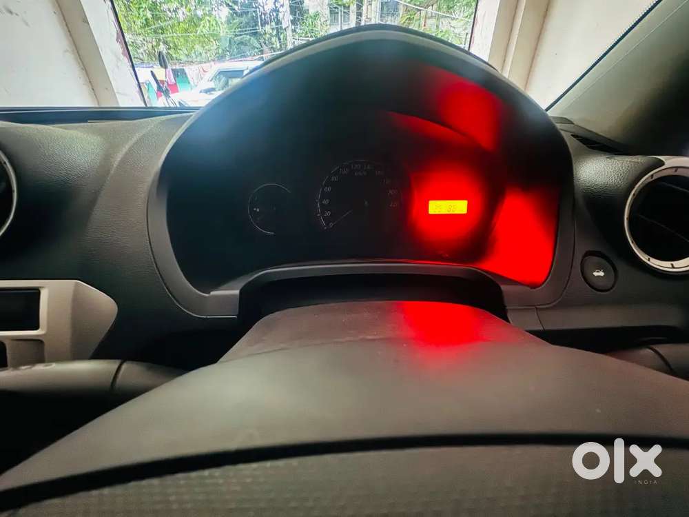 Ford Figo Petrol Exi 2011