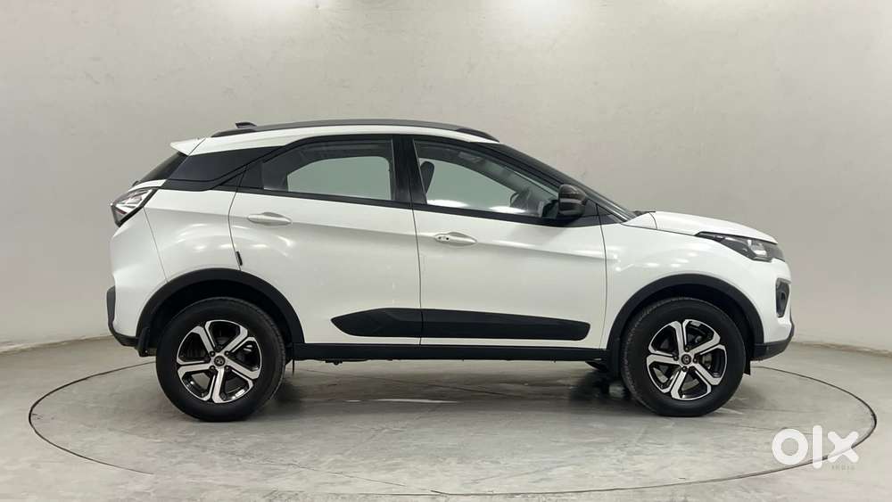 Tata Nexon 1.2 Revotron Xz Plus (s), 2023, Petrol