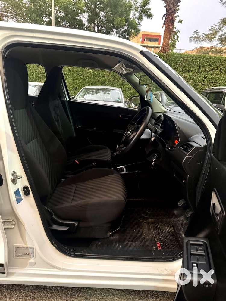 Maruti Suzuki Swift 1.2 Lxi (o), 2021, Petrol