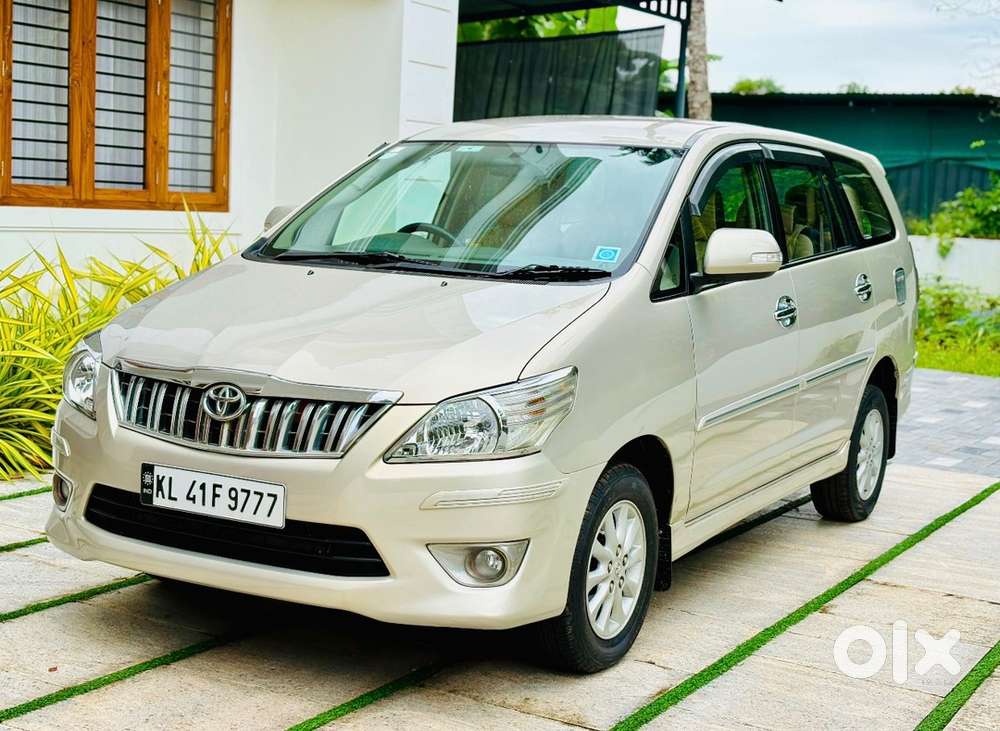 Toyota Innova Diesel 2012