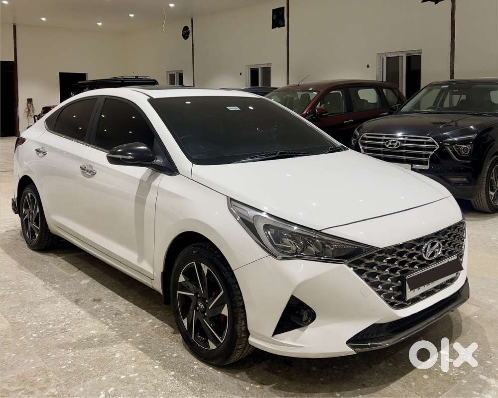 Hyundai Verna 1.5 Sx (o) Ivt, 2022, Petrol