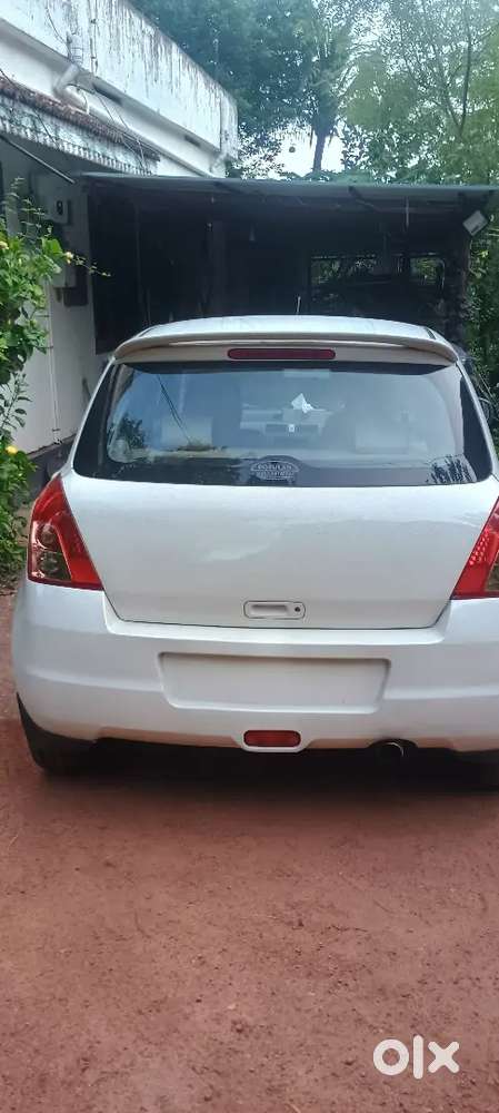 Maruti Suzuki Swift 2010