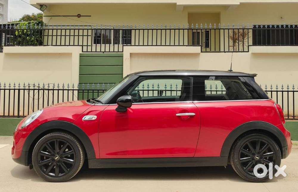 Mini Cooper 3 Door John Works, 2017, Petrol