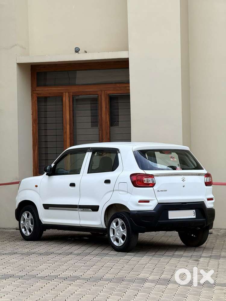 Maruti Suzuki S-presso Vxi Opt, 2022, Petrol