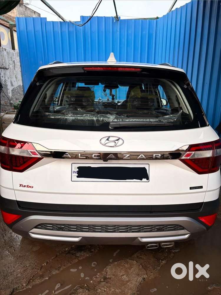Hyundai Alcazar 2024 Petrol Signature Top Model Auto Super Condition