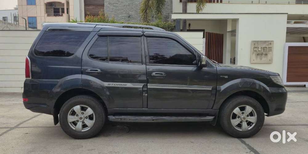 Tata Safari Storme Vx, 2017, Diesel