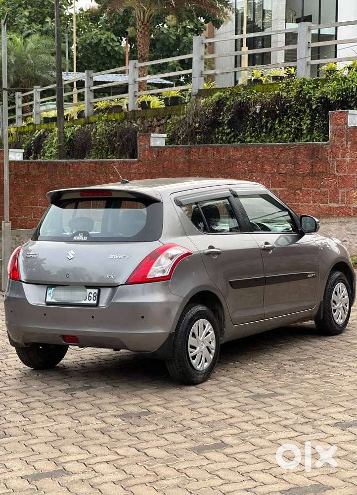 Maruti Suzuki Swift Vxi + Manual, 2015, Petrol